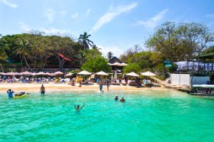 ROSARIO BEACH (ISLAS DEL ROSARIO).